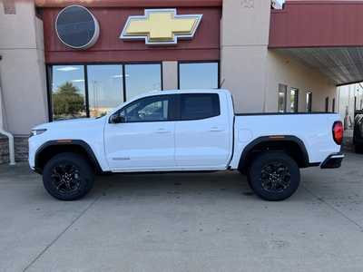 2024 GMC Canyon Crew Cab, $43578. Photo 10