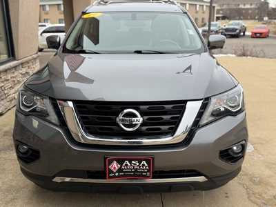 2019 Nissan Pathfinder, $18950. Photo 3
