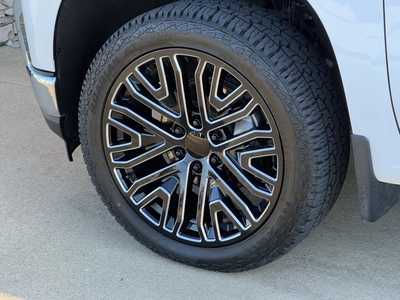 2021 Chevrolet 1500 Crew Cab, $36950. Photo 12