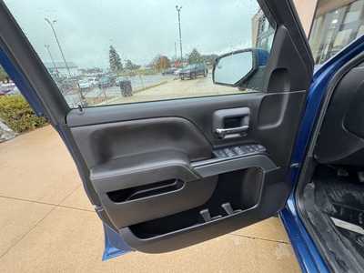 2019 Chevrolet 1500 Ext Cab, $24950. Photo 10