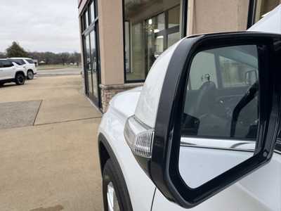 2019 Chevrolet Traverse, $21750. Photo 11