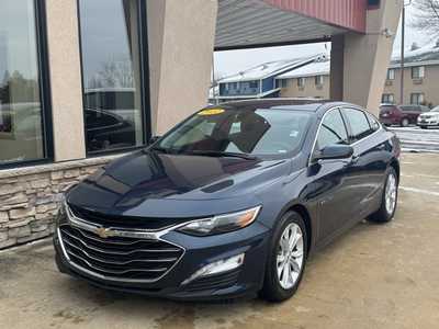 2022 Chevrolet Malibu, $17750. Photo 2