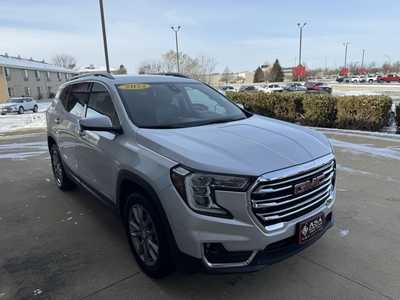 2022 GMC Terrain, $23950. Photo 3