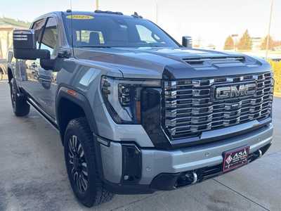 2025 GMC 3500 Crew Cab, $99435. Photo 4