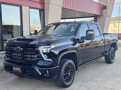 2024 Chevrolet 3500 Crew Cab, $67500. Photo 2