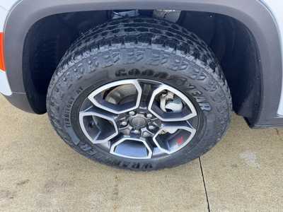 2022 Jeep Grand Cherokee, $33850. Photo 9