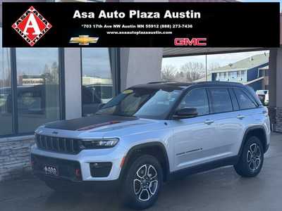 2022 Jeep Grand Cherokee, $33850. Photo 1