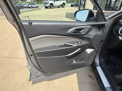 2025 Chevrolet Trax, $26690. Photo 12