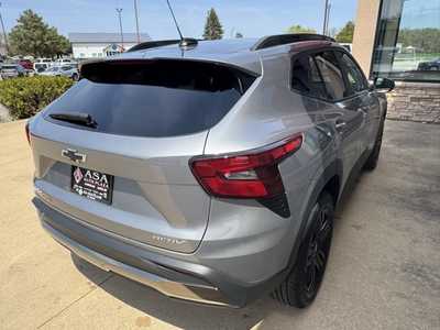 2025 Chevrolet Trax, $26690. Photo 5