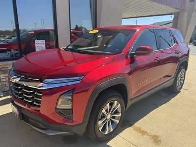 2025 Chevrolet Equinox, $32490. Photo 2