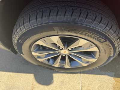 2025 Chevrolet Equinox, $32490. Photo 9