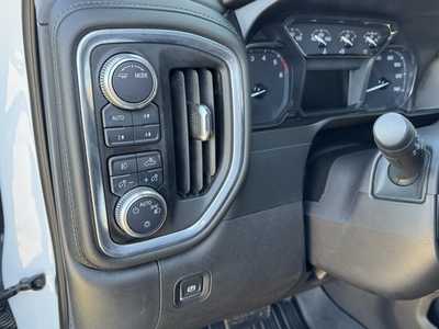 2021 GMC 1500 Crew Cab, $31450. Photo 12