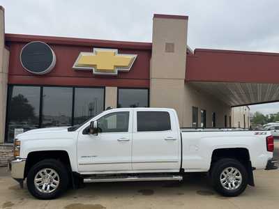 2018 Chevrolet 3500 Crew Cab, $38950. Photo 8