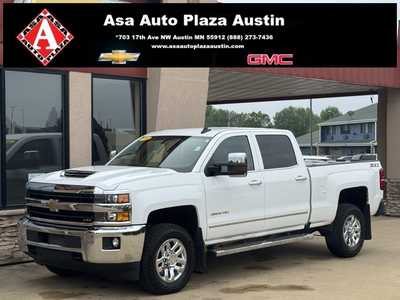2018 Chevrolet 3500 Crew Cab, $38950. Photo 1