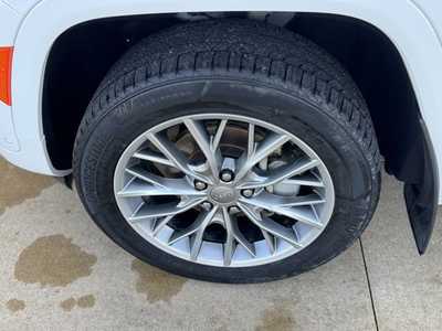 2023 Jeep Grand Cherokee, $39950. Photo 8