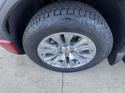 2022 GMC 1500 Crew Cab, $49950. Photo 9