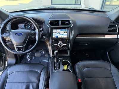 2017 Ford Explorer, $14450. Photo 10