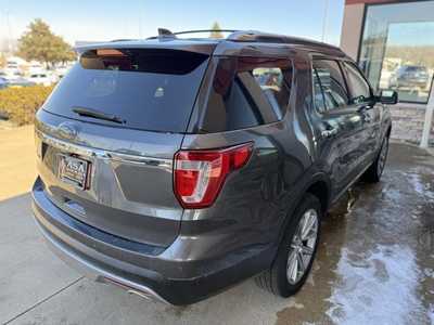 2017 Ford Explorer, $14450. Photo 5