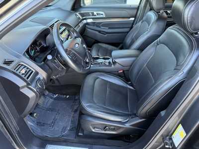 2017 Ford Explorer, $14450. Photo 9