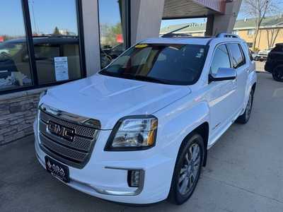 2017 GMC Terrain, $16950. Photo 2