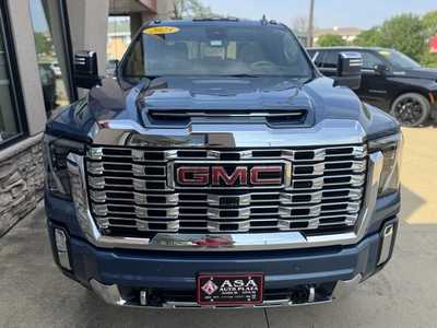 2025 GMC 3500 Crew Cab, $90060. Photo 3