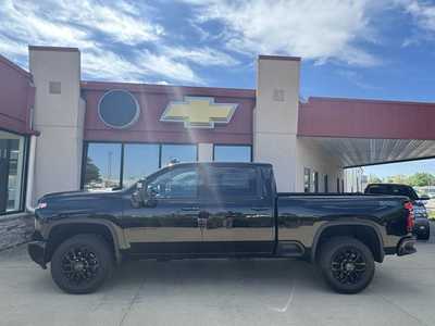 2025 Chevrolet 2500 Crew Cab, $73095. Photo 12