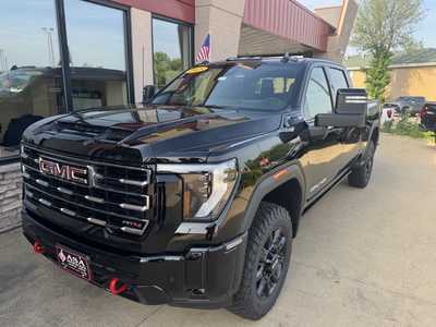 2025 GMC 2500 Crew Cab, $79065. Photo 2
