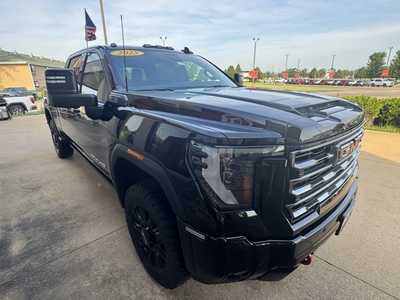 2025 GMC 2500 Crew Cab, $79065. Photo 4