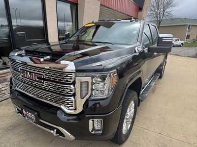 2021 GMC 2500 Crew Cab, $58950. Photo 2