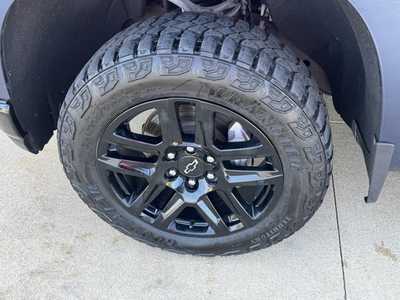 2021 Chevrolet 1500 Crew Cab, $28950. Photo 8