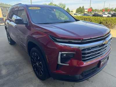 2025 Chevrolet Traverse, $48190. Photo 4