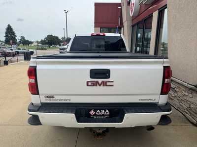 2018 GMC 2500 Crew Cab, $41950. Photo 6