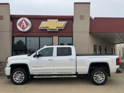 2018 GMC 2500 Crew Cab, $41950. Photo 8