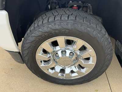 2018 GMC 2500 Crew Cab, $41950. Photo 9