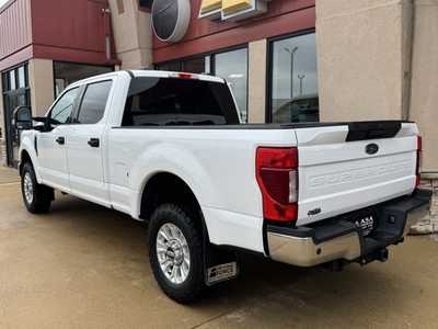 2021 Ford F250 Crew Cab, $38750. Photo 7