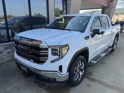2024 GMC 1500 Crew Cab, $46950. Photo 2