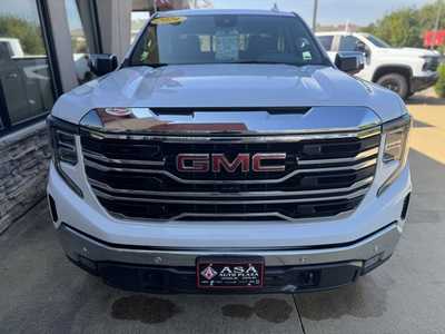 2024 GMC 1500 Crew Cab, $46950. Photo 3
