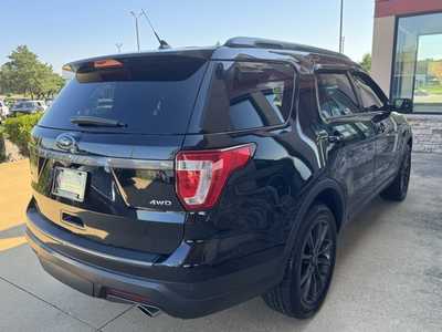 2018 Ford Explorer, $20250. Photo 5