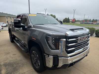2025 GMC 3500 Crew Cab, $. Photo 4