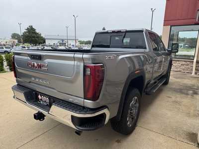 2025 GMC 3500 Crew Cab, $. Photo 5
