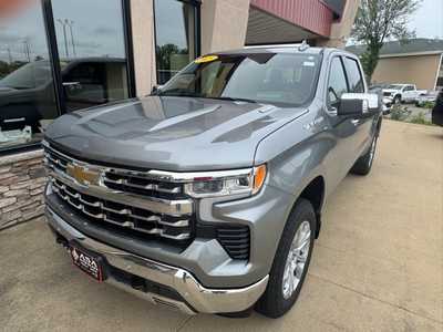 2025 Chevrolet 1500 Crew Cab, $67270. Photo 2