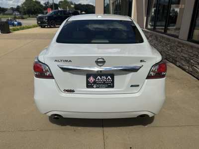 2014 Nissan Altima, $10350. Photo 5