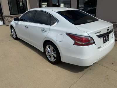 2014 Nissan Altima, $10350. Photo 6