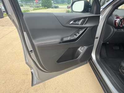 2026 Chevrolet Equinox, $37345. Photo 12
