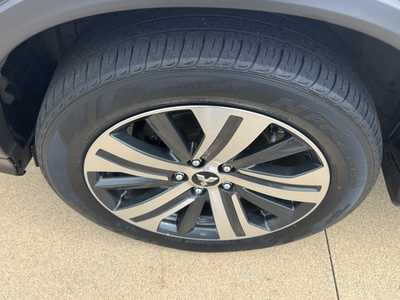 2021 Mitsubishi Outlander, $14950. Photo 9