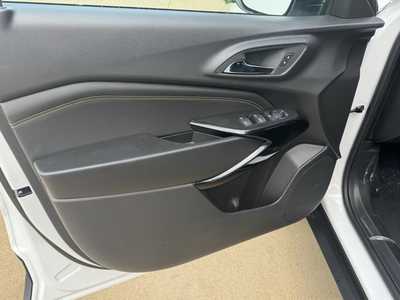 2025 Chevrolet Trax, $26690. Photo 11