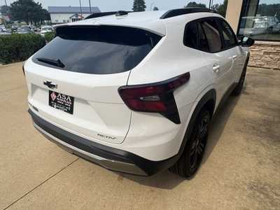 2025 Chevrolet Trax, $26690. Photo 5