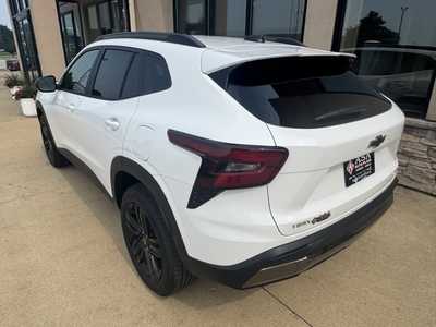 2025 Chevrolet Trax, $26690. Photo 6