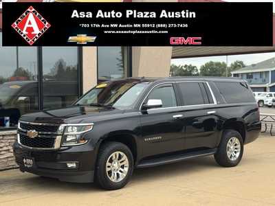 2020 Chevrolet Suburban, $34250. Photo 1