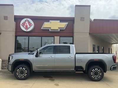2025 GMC 3500 Crew Cab, $99935. Photo 8